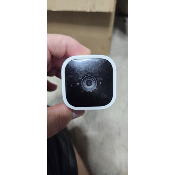 Lot 5 Blink Security Cameras Outdoor + Mini – No Sync Module Untested - Picture 1 of 2